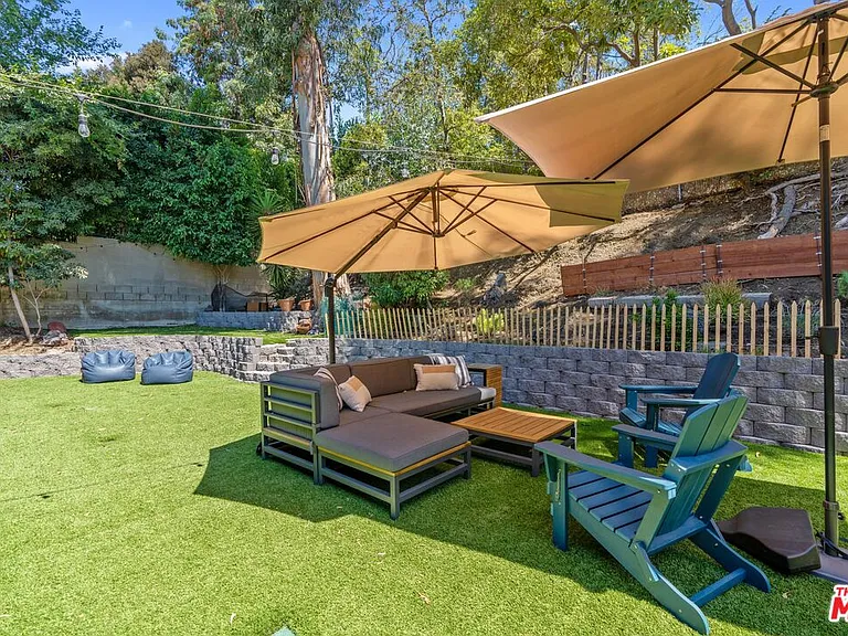 2820 Nichols Canyon Pl — Photo 26