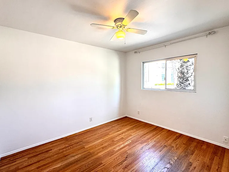 4100 Warner Blvd #I — Photo 8