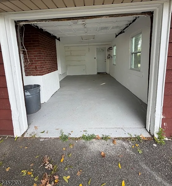 3 bed, 2.0 bath, $3,700 — Photo 2