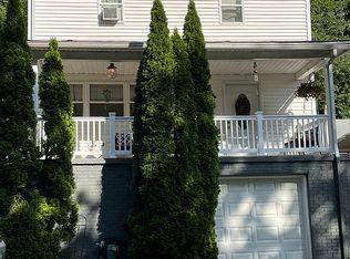 952 Matthew Ave, Scranton, PA 18510