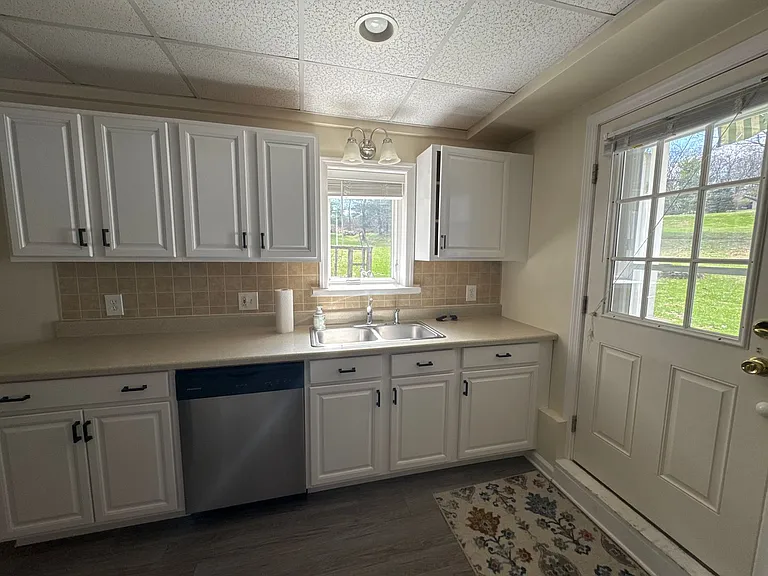 3676 Lower Saucon Rd — Photo 11