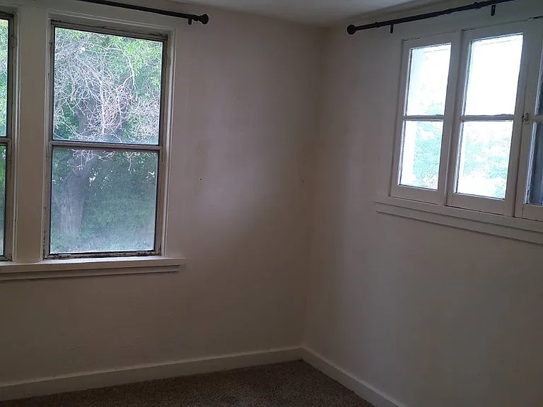 337 N 200 E — Photo 8
