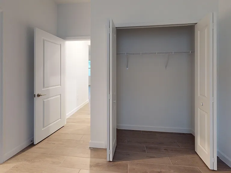 7913 Lakes Edge Ln — Photo 17