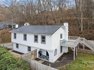 144 Pine Haven Dr, Clyde, NC 28721