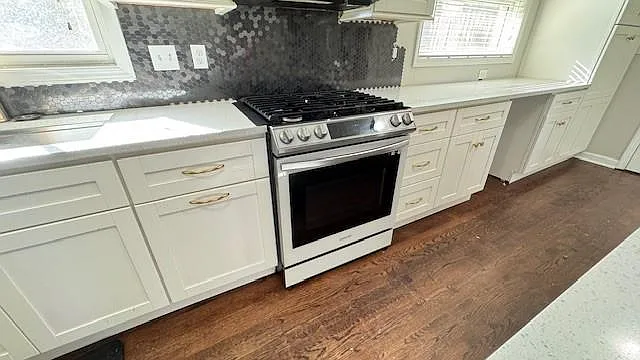 552 Sybil Ln SE #B — Photo 8