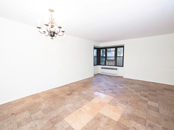 4th image of 413 Grand St APT F101