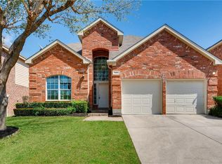 946 Green Pond Dr, Garland, TX 75040