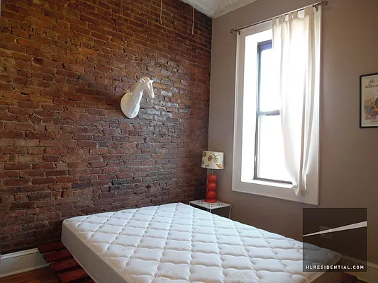Rented by Highline Residential | media 13