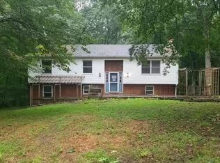 66 Reservoir Rd, Colchester, CT 06415