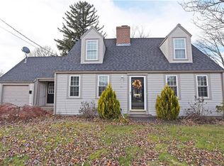 68 Barney St, Rumford, RI 02916