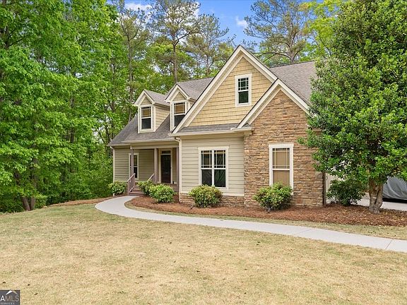 4th image of 8141 Spruce Ct