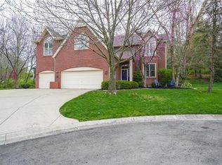 8113 NW White Oak Ct, Parkville, MO 64152