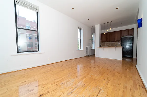 Rented by Corcoran | media 27