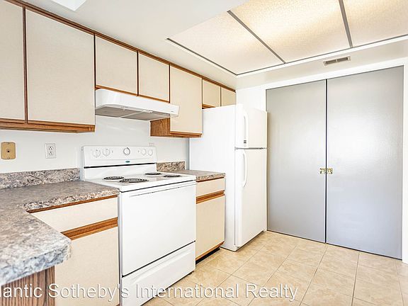 3rd image of 502 Glenn Regis Way Unit 502