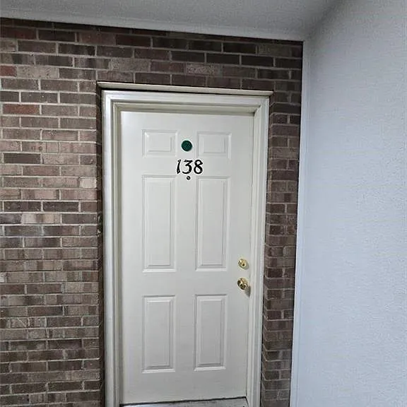 138 Orlando St #138 — Photo 3