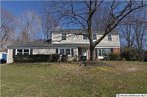 1st image of 22 Esshire Dr
