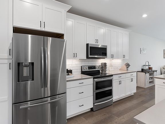 3rd image of 5233 Highpointe Lakes Dr #203