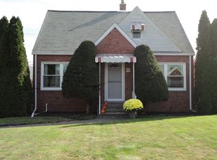 95 Singer Dr, Buffalo, NY 14224