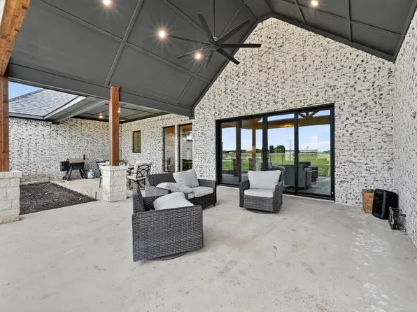 12262 Fm 1384, Justin, TX 76247