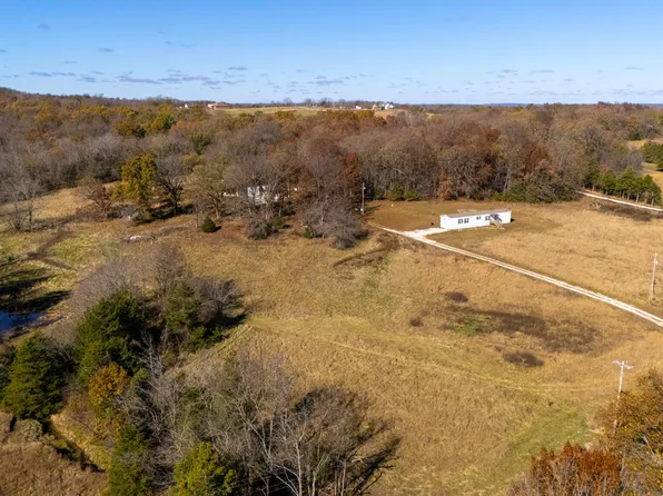 4359 S 160th Road, Bolivar, MO 65613