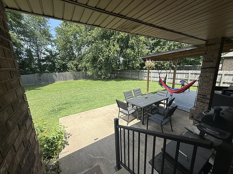 420 Primrose Ave — Photo 7