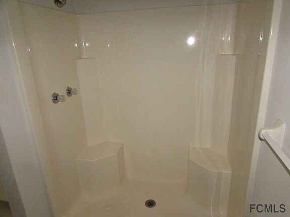 5th image of 13 Pineland Ln