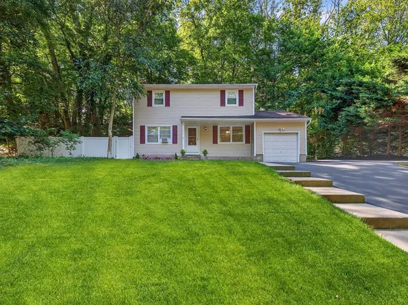 1152 N Country Road, Stony Brook, NY 11790