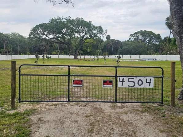 4504 S 22nd Ave #251, Tampa, FL 33619