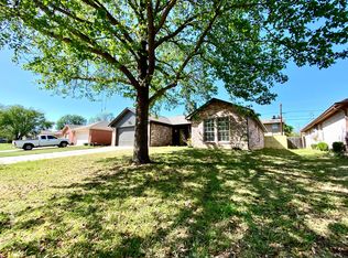 519 Baylor Dr, Arlington, TX 76010