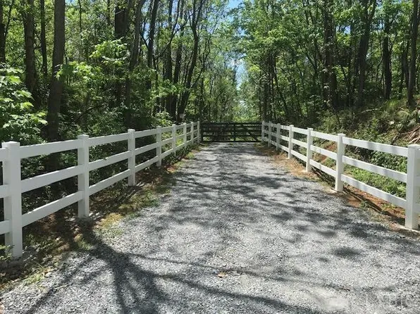 687 Elon Rd, Madison Heights, VA 24572