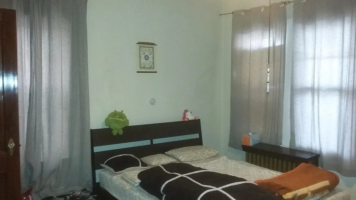 Bedroom - Windsor St
