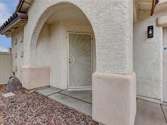 3rd image of 1052 Coronado Peak Ave