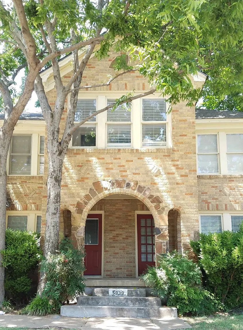 5937 Ross Ave — Photo 2
