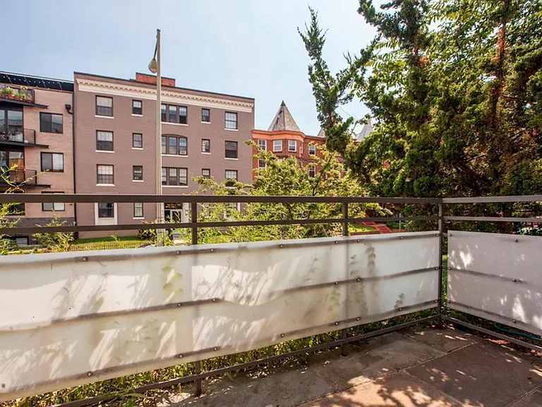 Private Balcony with Outdoor Space