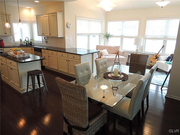 4th image of 2704 Monacacy Dr #229
