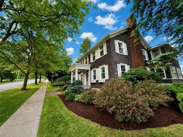 60 Sullivan St, Cazenovia, NY 13035