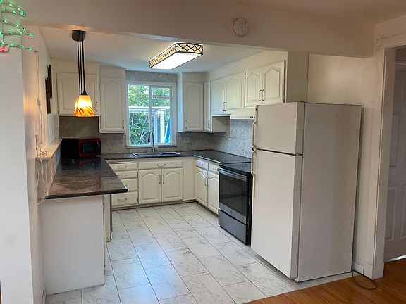 3rd image of 42933 Wixon Dr #3