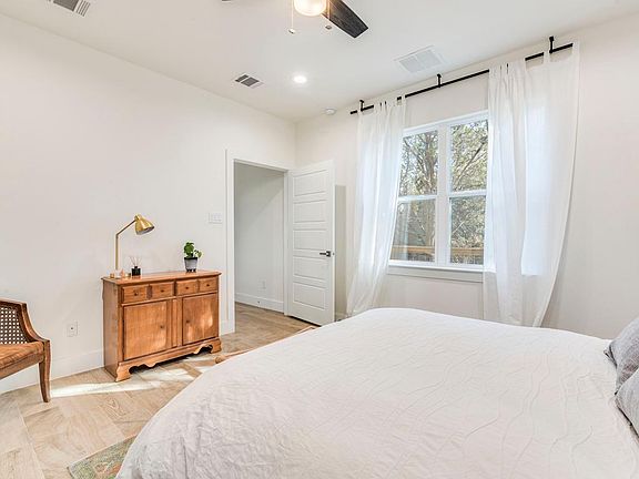 5th image of 7 Stone Creek Cir