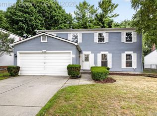 41896 Cherry Hill Rd, Novi, MI 48375