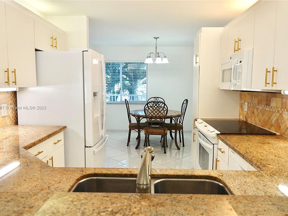 1st image of 10133 NW 24th Pl APT 204