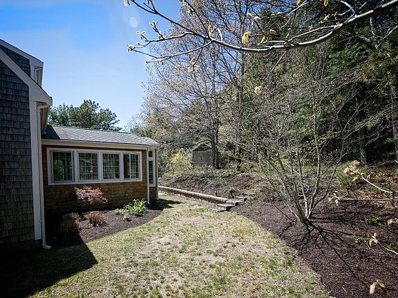 2nd image of 8 Topsail Ln