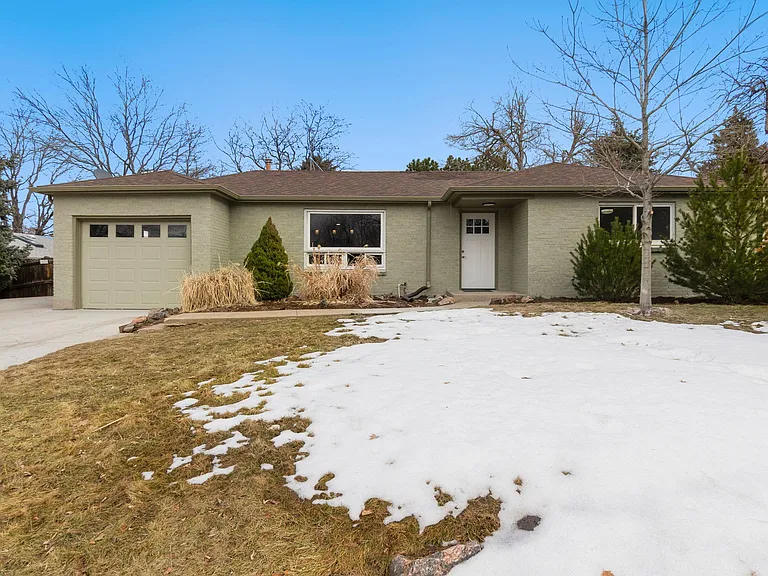 4210 Balsam St — Photo 1