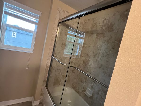 12110 Nouveau Ave