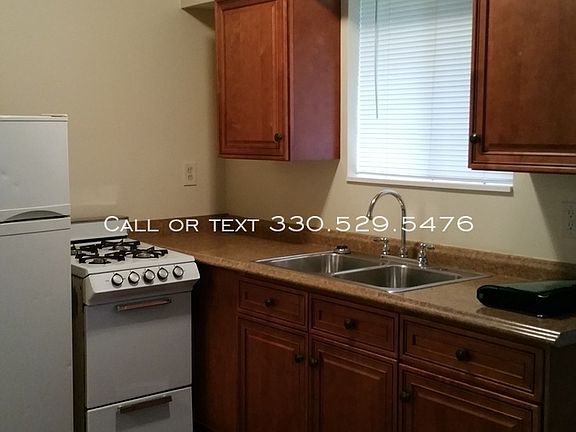 5th image of 2349 Newton St APT C