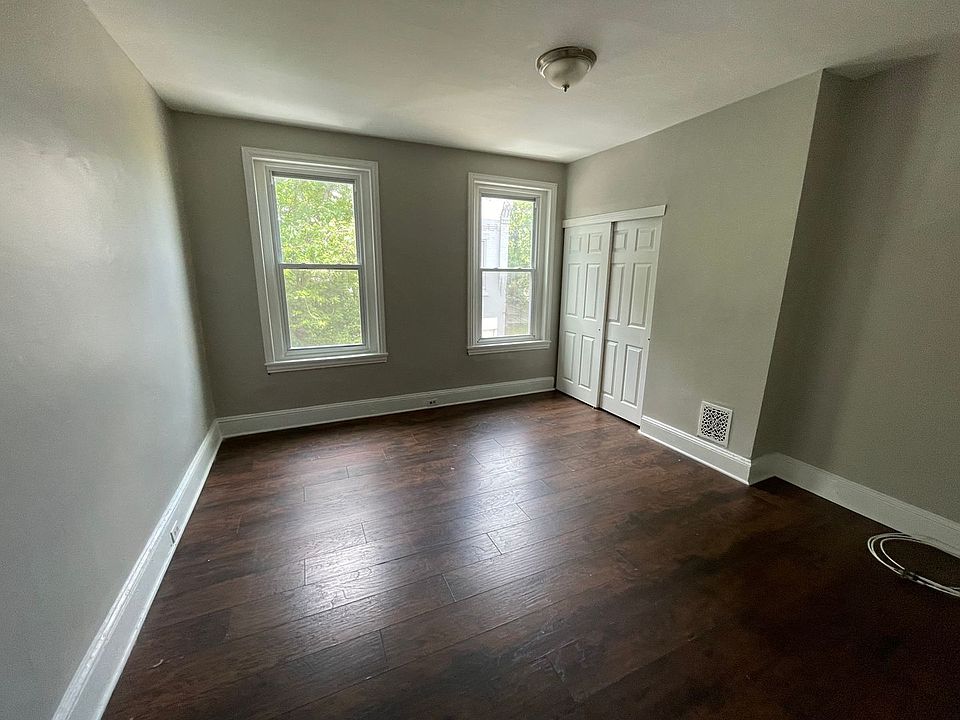 1st image of 2157 E Monmouth St