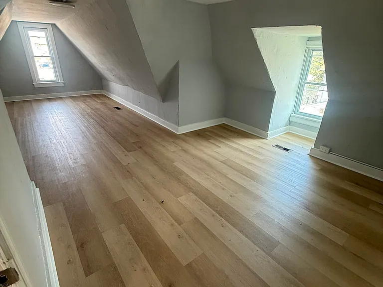 207 Chester Pike — Photo 5