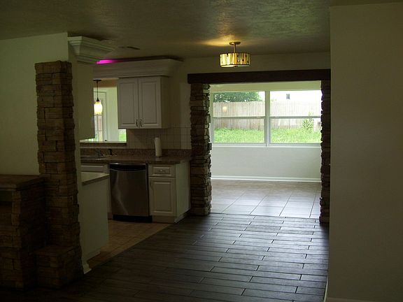4th image of 10 S Osceola St