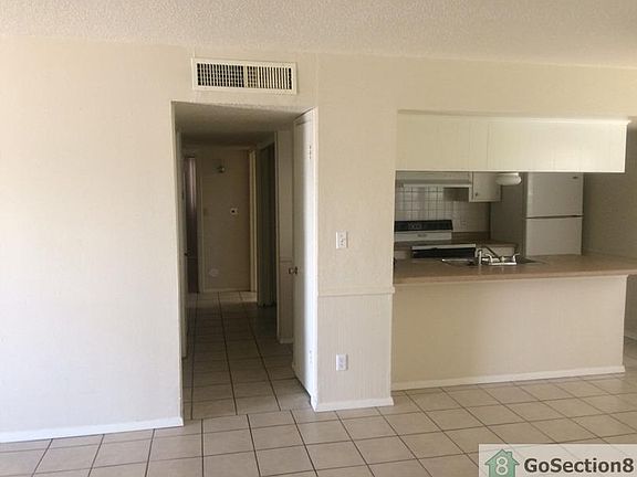 4th image of 10527 Gran Cima Ln APT C