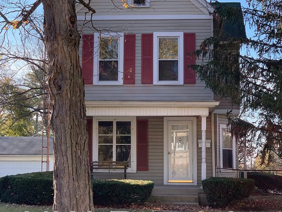 1st image of 102 S 21st St
