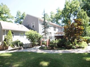 352 Middlesex Ave, Colonia, NJ 07067